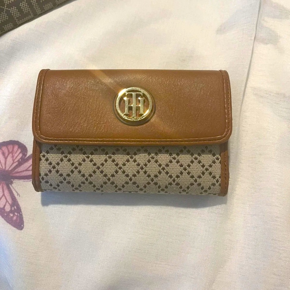 Womens Tommy Hilfiger wallet